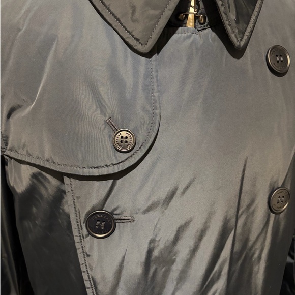 Burberry Men's Navy Blue Trench Coat - Mint Condition Size 40 - Picture 4 of 10